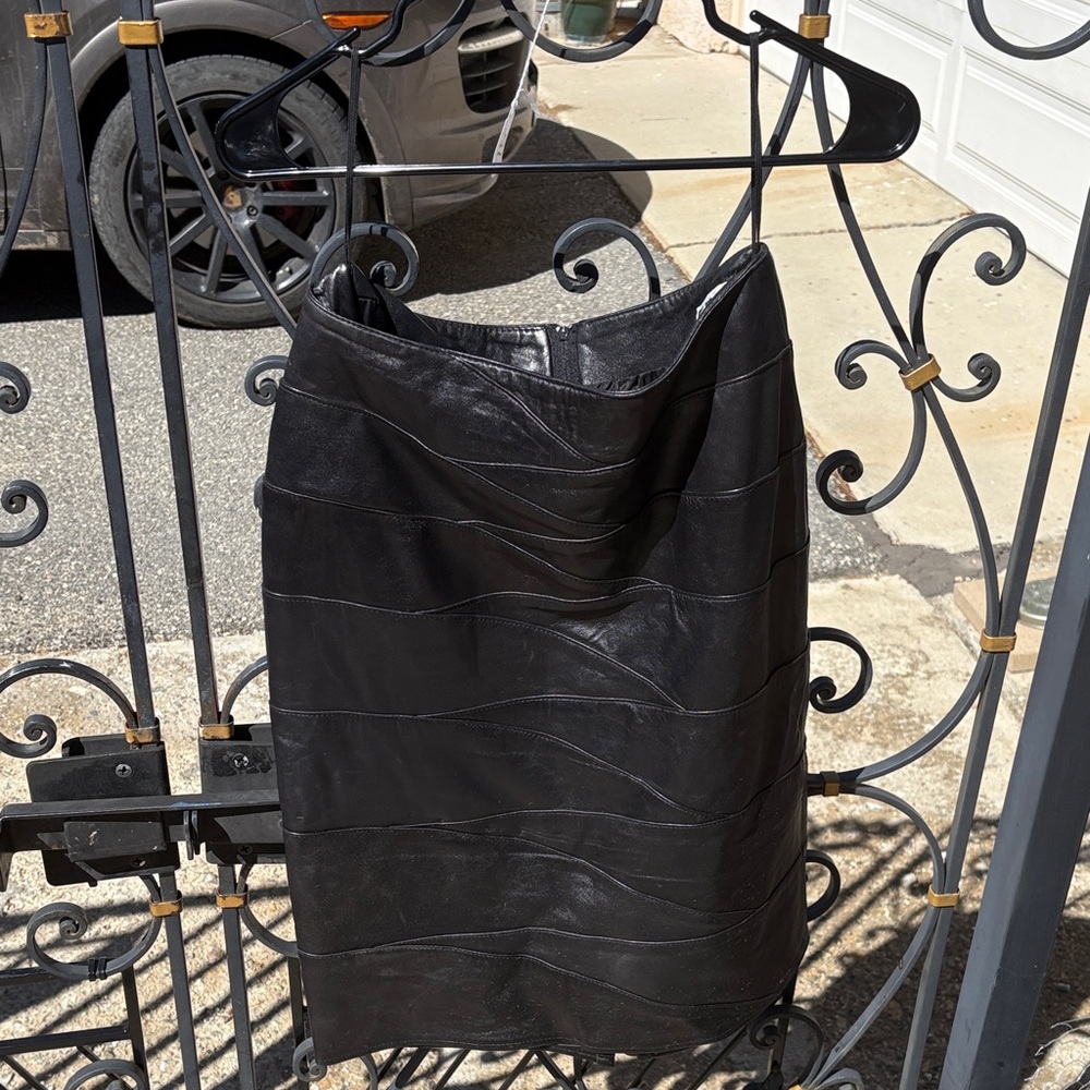 Erez black leather pencil skirt